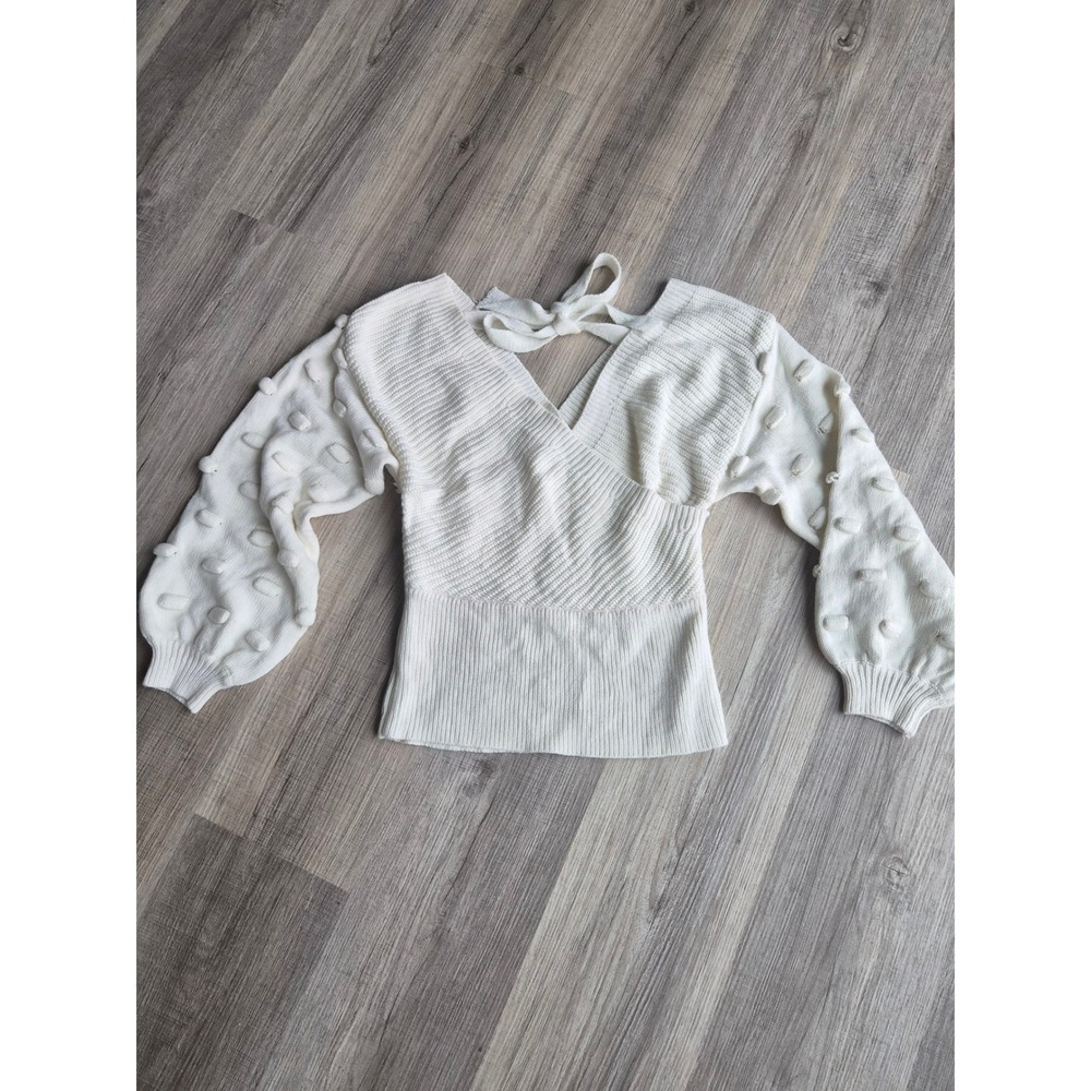 CBRAND Cream Wrap Tie Back Pom Pom Sleeve Knit Sweater Small MACB034TS